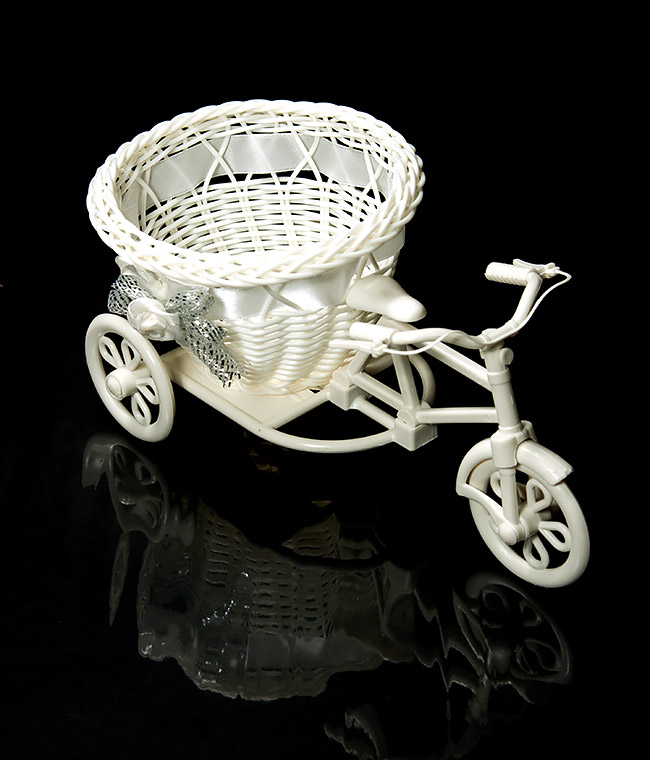 Изображение Плетеное Кашпо декоративное велосипед белый