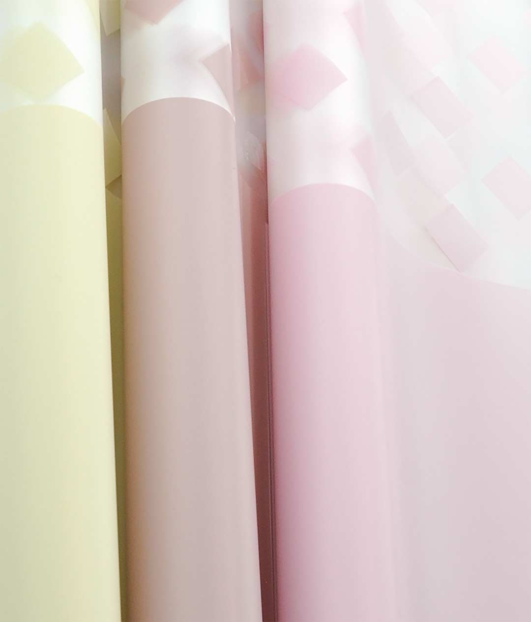 Изображение Пленка для цветов Бриллиант Светло-розовая Корея