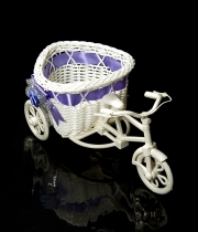 Изображение товара Плетеное Кашпо декоративное велосипед белый
